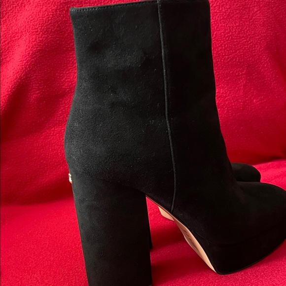 Coach boots size 8b - Picture 7 of 8